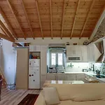 Luminous 2Bd Stone Apt In The Alleys Of Corfu Town